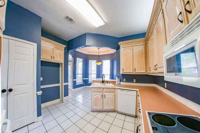 3025 Aspen Drive, Paris, TX 75462