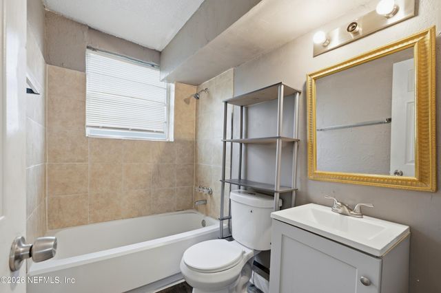 1658 W 10TH Street 3, Jacksonville, FL 32209