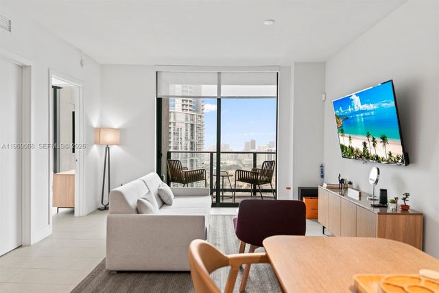 159 NE 6th St 4309, Miami, FL 33132