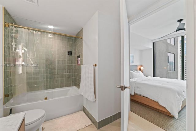 159 NE 6th St 4309, Miami, FL 33132