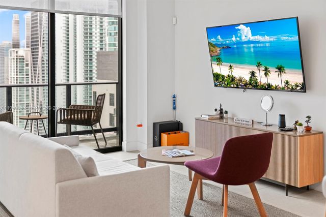 159 NE 6th St 4309, Miami, FL 33132