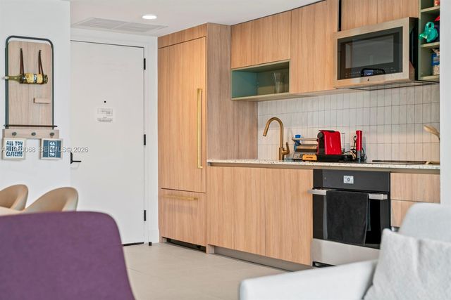 159 NE 6th St 4309, Miami, FL 33132