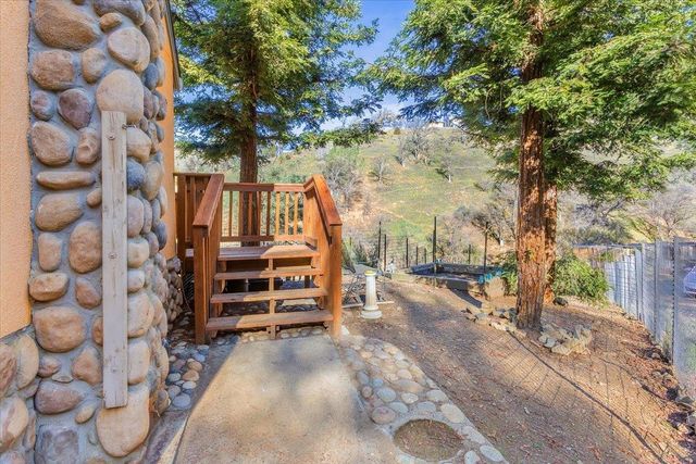 17370 W Corral Hollow Rd, Tracy, CA 95377