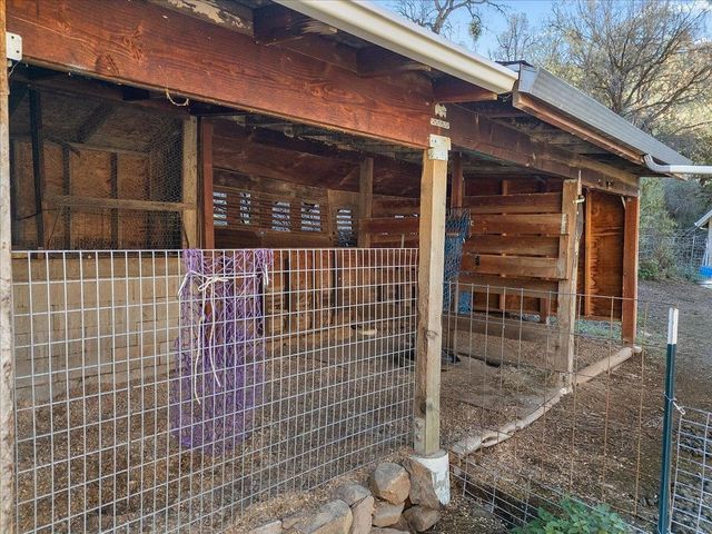 17370 W Corral Hollow Rd, Tracy, CA 95377