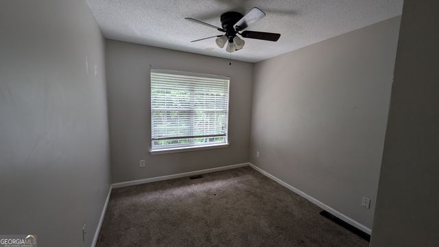 370 Brentwood Drive, Newnan, GA 30263