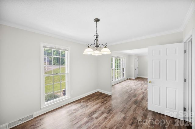 22 Forest Hill Road, Belmont, NC 28012