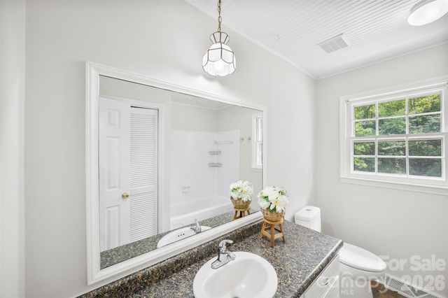 22 Forest Hill Road, Belmont, NC 28012