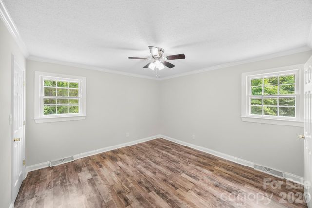 22 Forest Hill Road, Belmont, NC 28012
