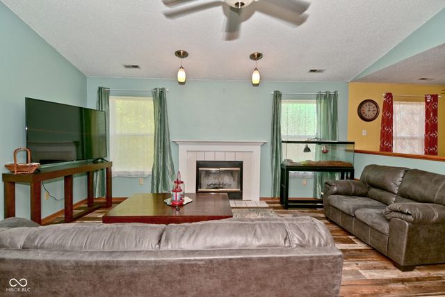 1606 Ashley Drive, Lebanon, IN 46052