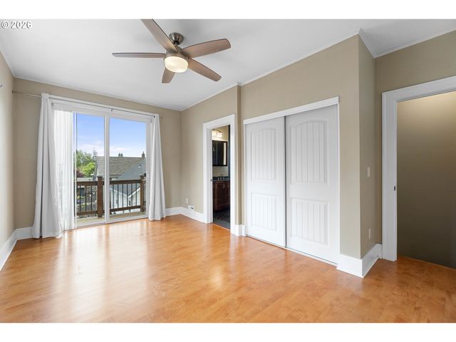 7615 Se MORRISON St, Portland, OR 97215