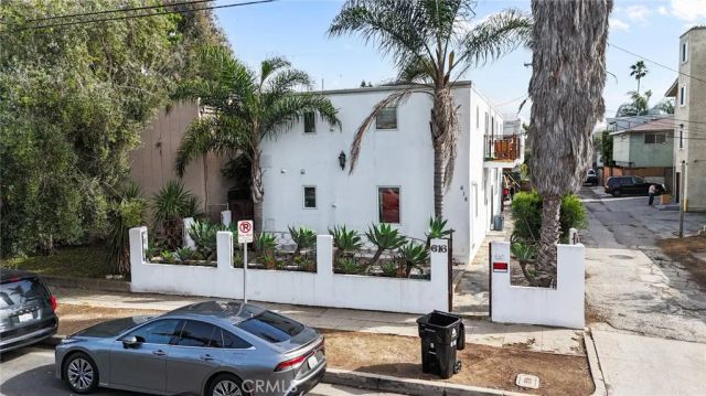 616 Sunset, Venice, CA 90291