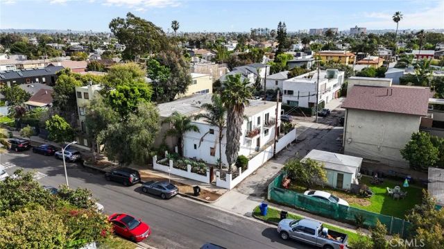 616 Sunset, Venice, CA 90291