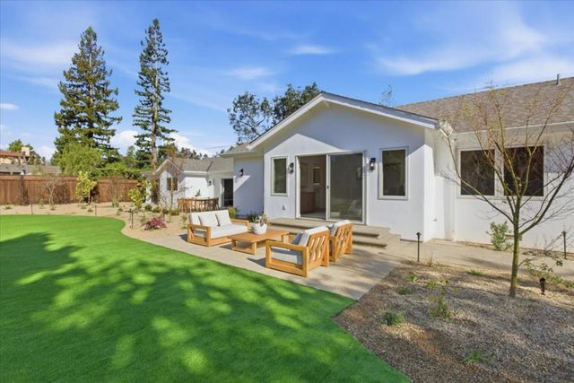 655 Washington Street, Los Altos, CA 94022