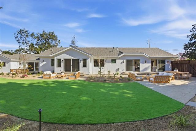 655 Washington Street, Los Altos, CA 94022