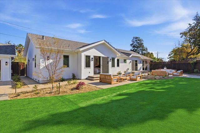 655 Washington Street, Los Altos, CA 94022