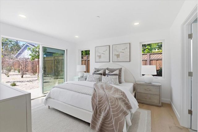 655 Washington Street, Los Altos, CA 94022