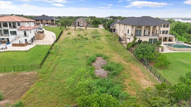 1047 Mallard Pointe Drive, Grand Prairie, TX 75104