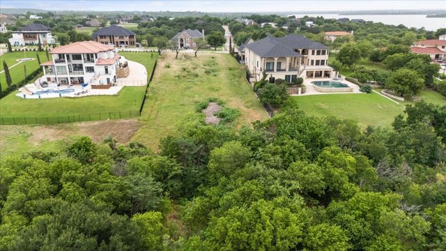 1047 Mallard Pointe Drive, Grand Prairie, TX 75104
