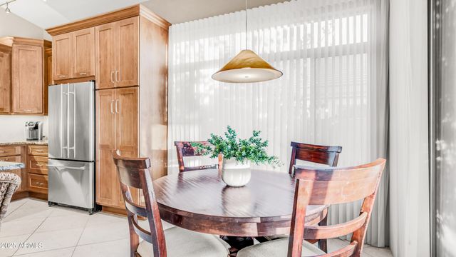 6334 E VIEWMONT Drive 25, Mesa, AZ 85215