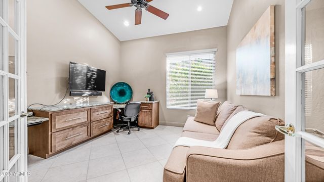 6334 E VIEWMONT Drive 25, Mesa, AZ 85215