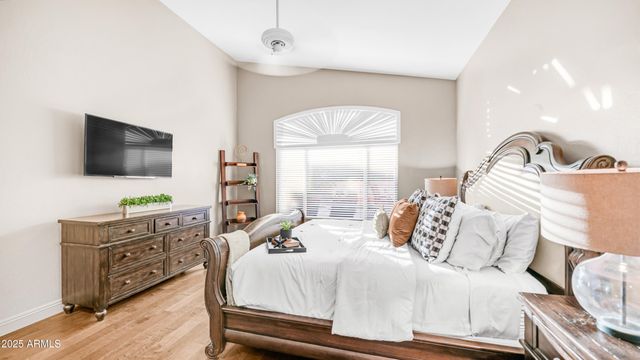 6334 E VIEWMONT Drive 25, Mesa, AZ 85215