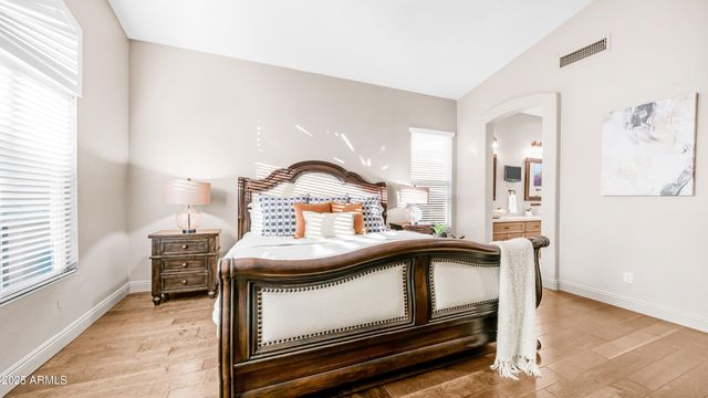 6334 E VIEWMONT Drive 25, Mesa, AZ 85215