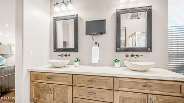 6334 E VIEWMONT Drive 25, Mesa, AZ 85215