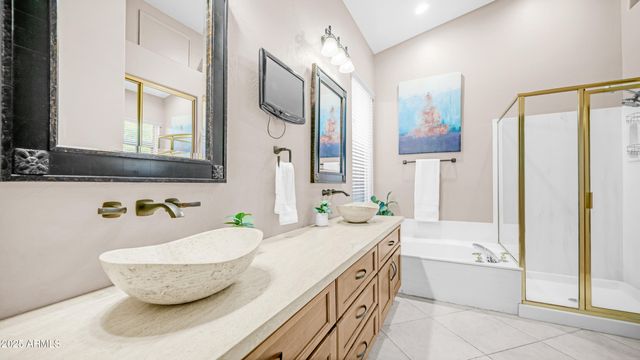 6334 E VIEWMONT Drive 25, Mesa, AZ 85215