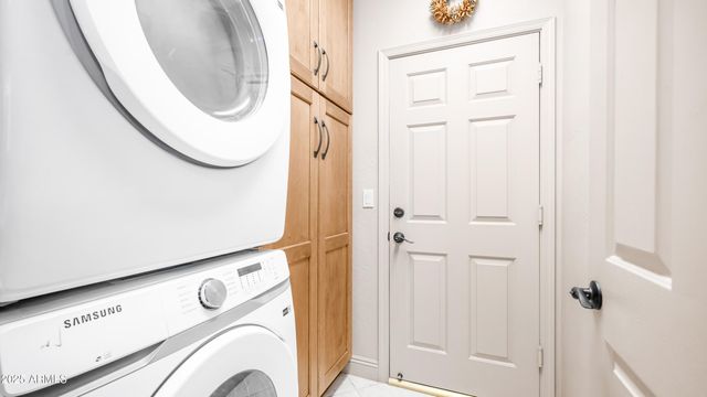 6334 E VIEWMONT Drive 25, Mesa, AZ 85215