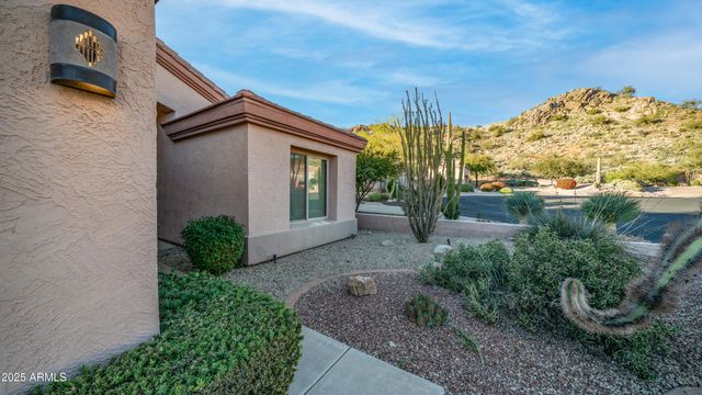 6334 E VIEWMONT Drive 25, Mesa, AZ 85215
