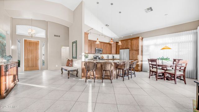 6334 E VIEWMONT Drive 25, Mesa, AZ 85215