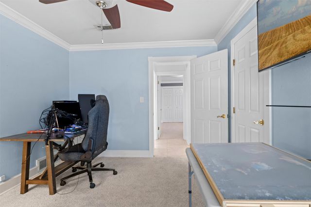 1705 Manchester Drive, Arlington, TX 76012