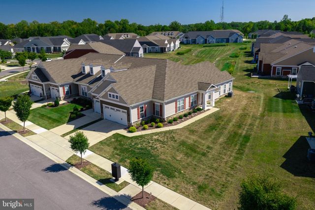 14 CAMDEN CIR, La Plata, MD 20646