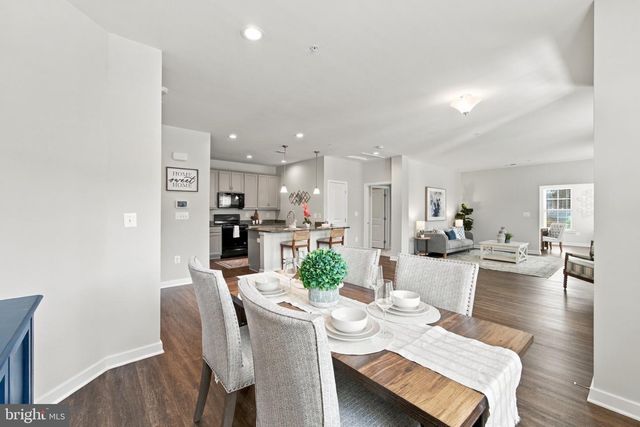 14 CAMDEN CIR, La Plata, MD 20646