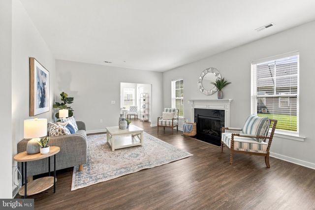 14 CAMDEN CIR, La Plata, MD 20646