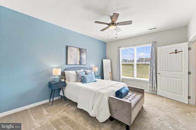 14 CAMDEN CIR, La Plata, MD 20646
