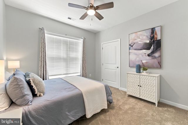 14 CAMDEN CIR, La Plata, MD 20646