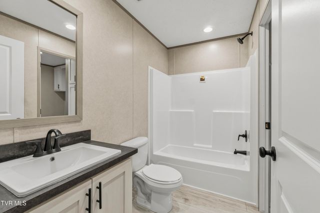 555 Mcdonald Road, Midway, TN 37809