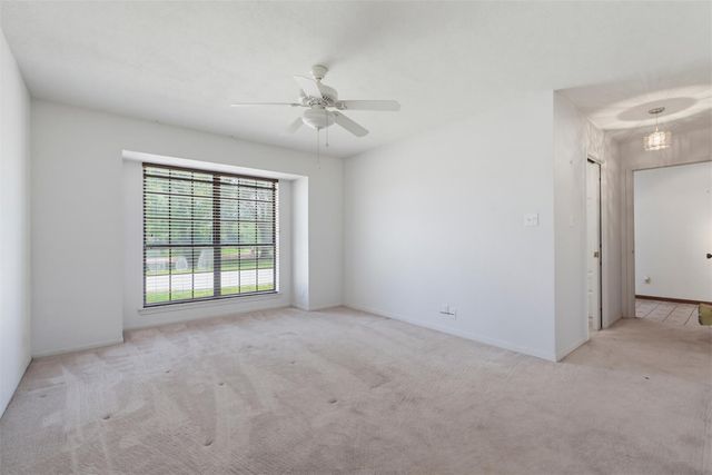133 Champions DR, Rockdale, TX 76567