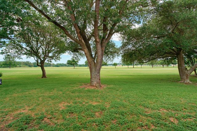 133 Champions DR, Rockdale, TX 76567