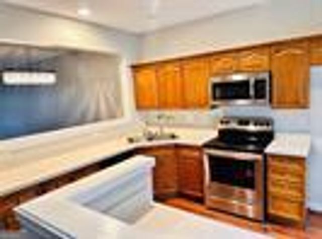 939 Pike Forest Drive, Lawrenceville, GA 30045