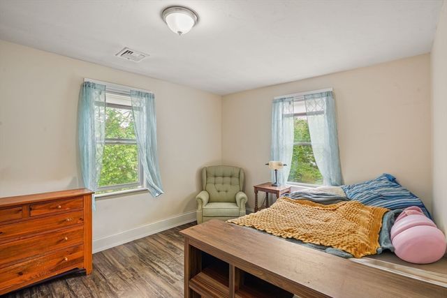 21 Forest Avenue Ct, Plymouth, MA 02360