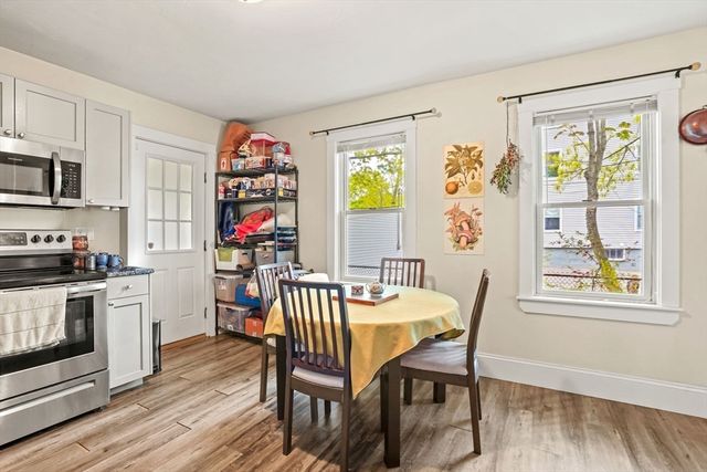 21 Forest Avenue Ct, Plymouth, MA 02360