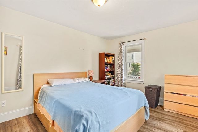 21 Forest Avenue Ct, Plymouth, MA 02360