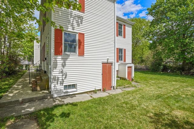 21 Forest Avenue Ct, Plymouth, MA 02360