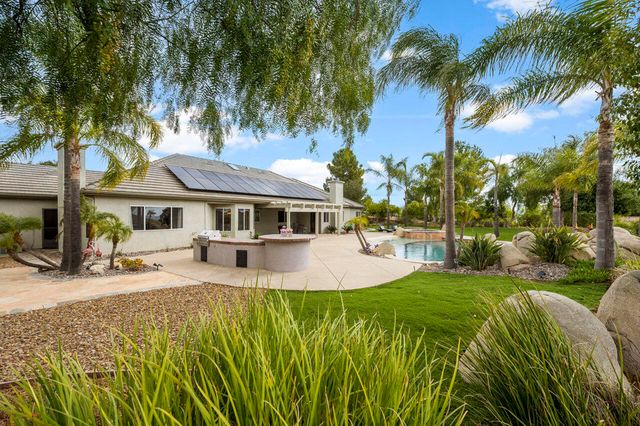 30012 Mckenna Heights Court, Valley Center, CA 92082