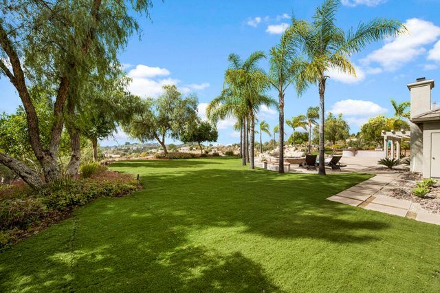 30012 Mckenna Heights Court, Valley Center, CA 92082