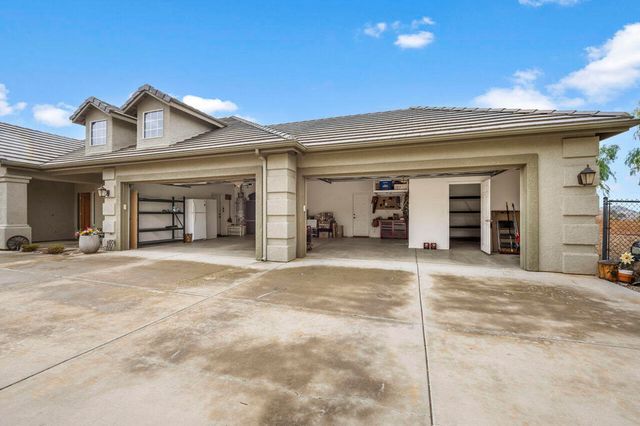 30012 Mckenna Heights Court, Valley Center, CA 92082