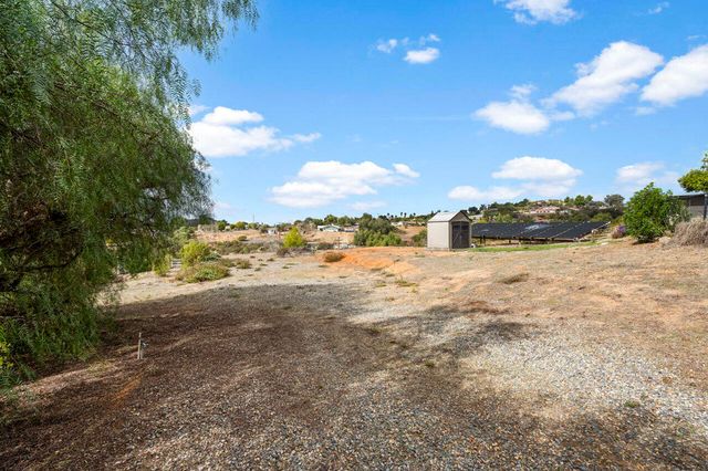 30012 Mckenna Heights Court, Valley Center, CA 92082