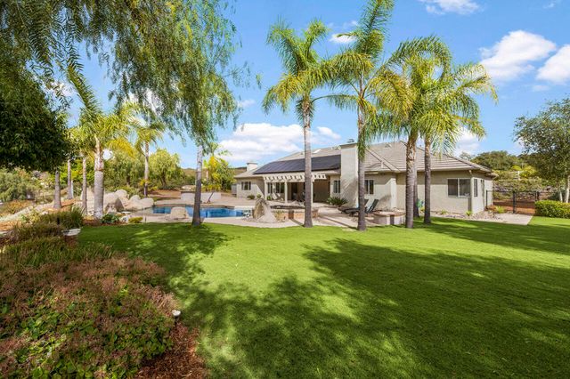 30012 Mckenna Heights Court, Valley Center, CA 92082